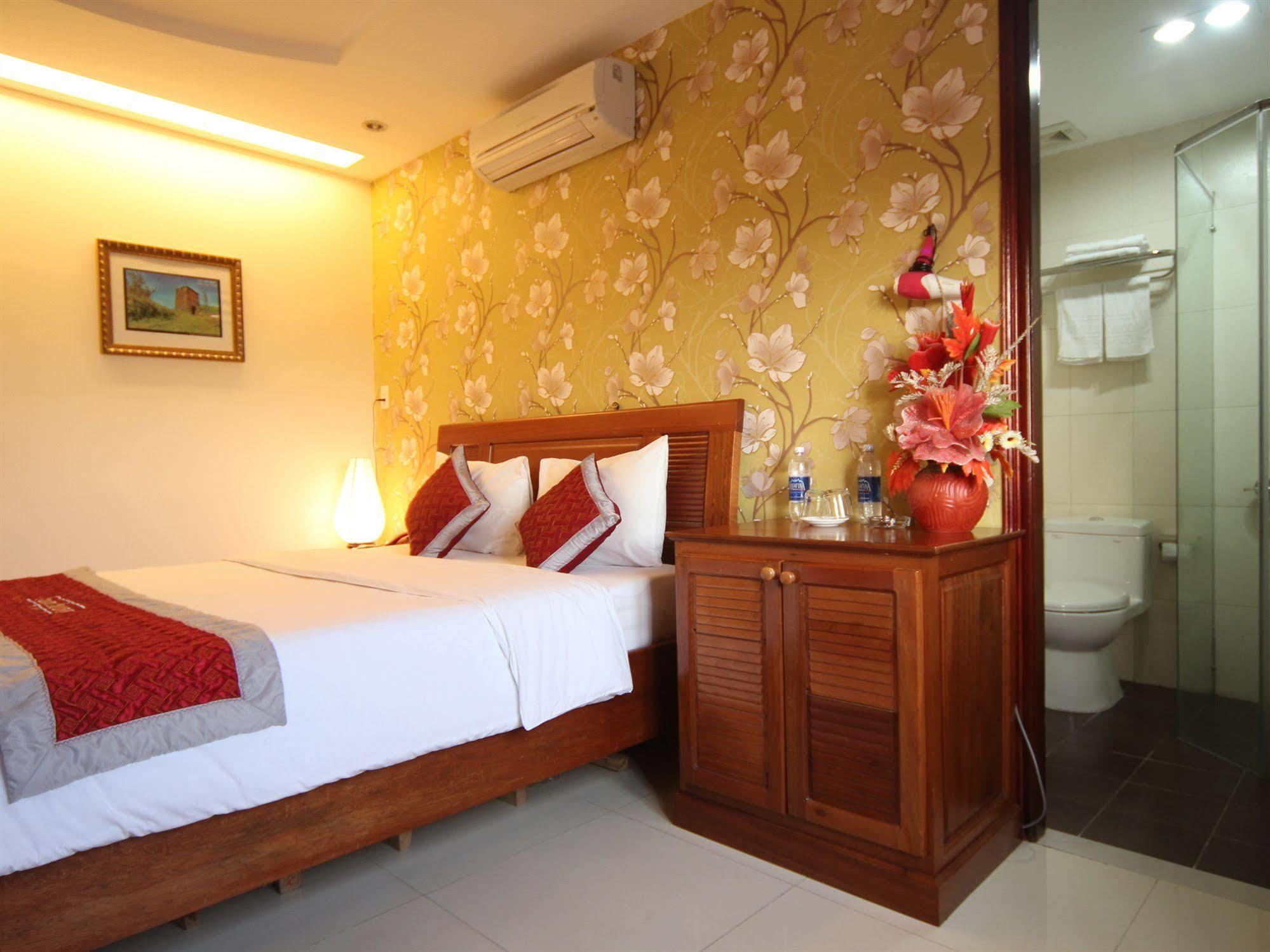 Trung Duong Da Nang Beach Hotel エクステリア 写真