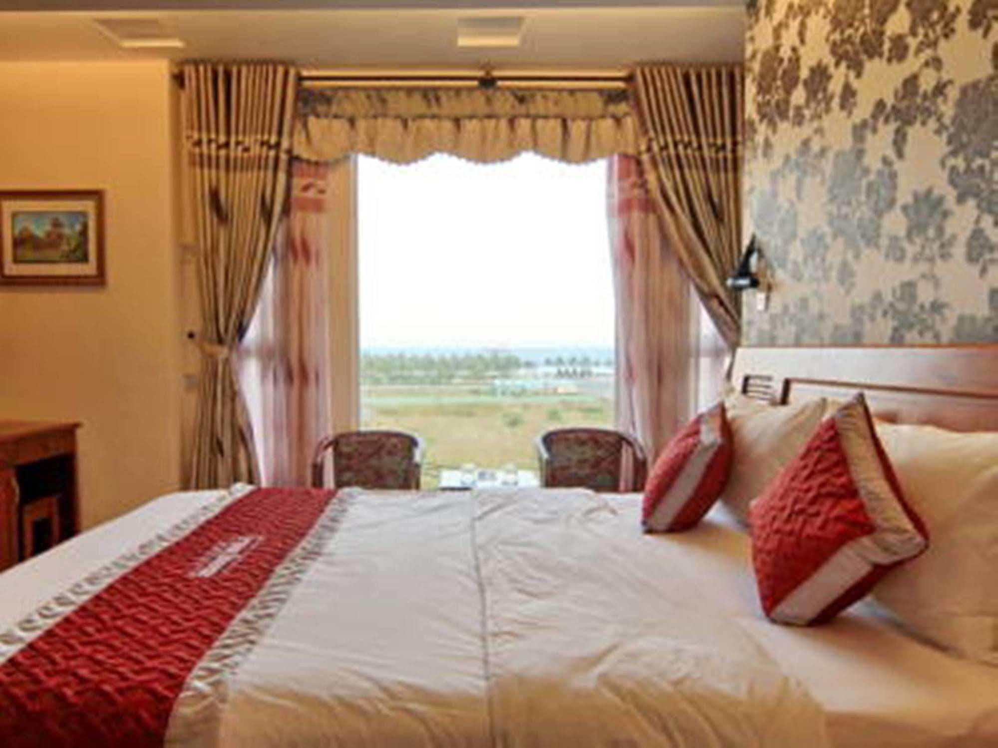 Trung Duong Da Nang Beach Hotel エクステリア 写真