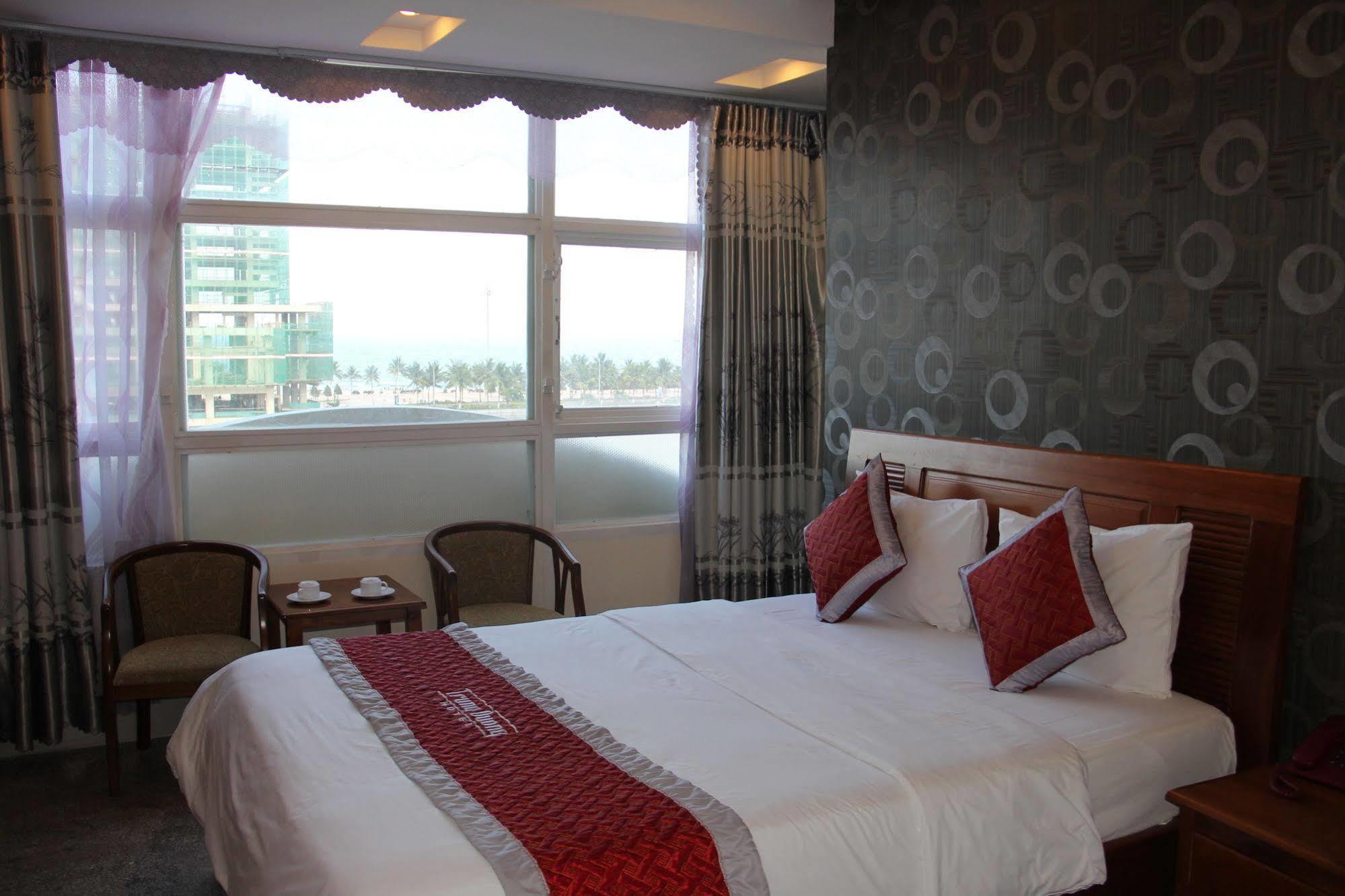 Trung Duong Da Nang Beach Hotel エクステリア 写真